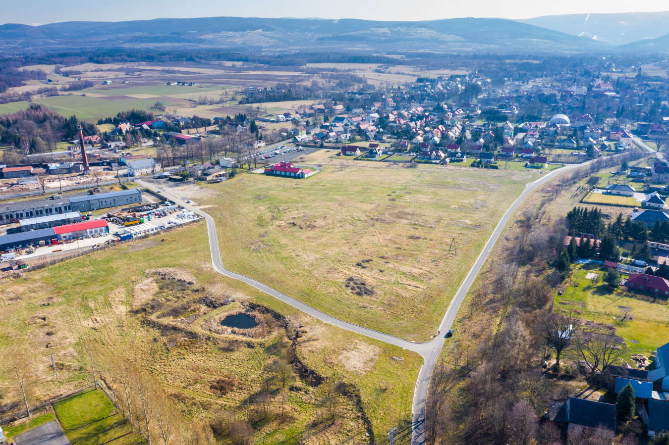 Uzbrojenie terenów aktywności gospodarczej przy al. Wojska Polskiego w Mirsku